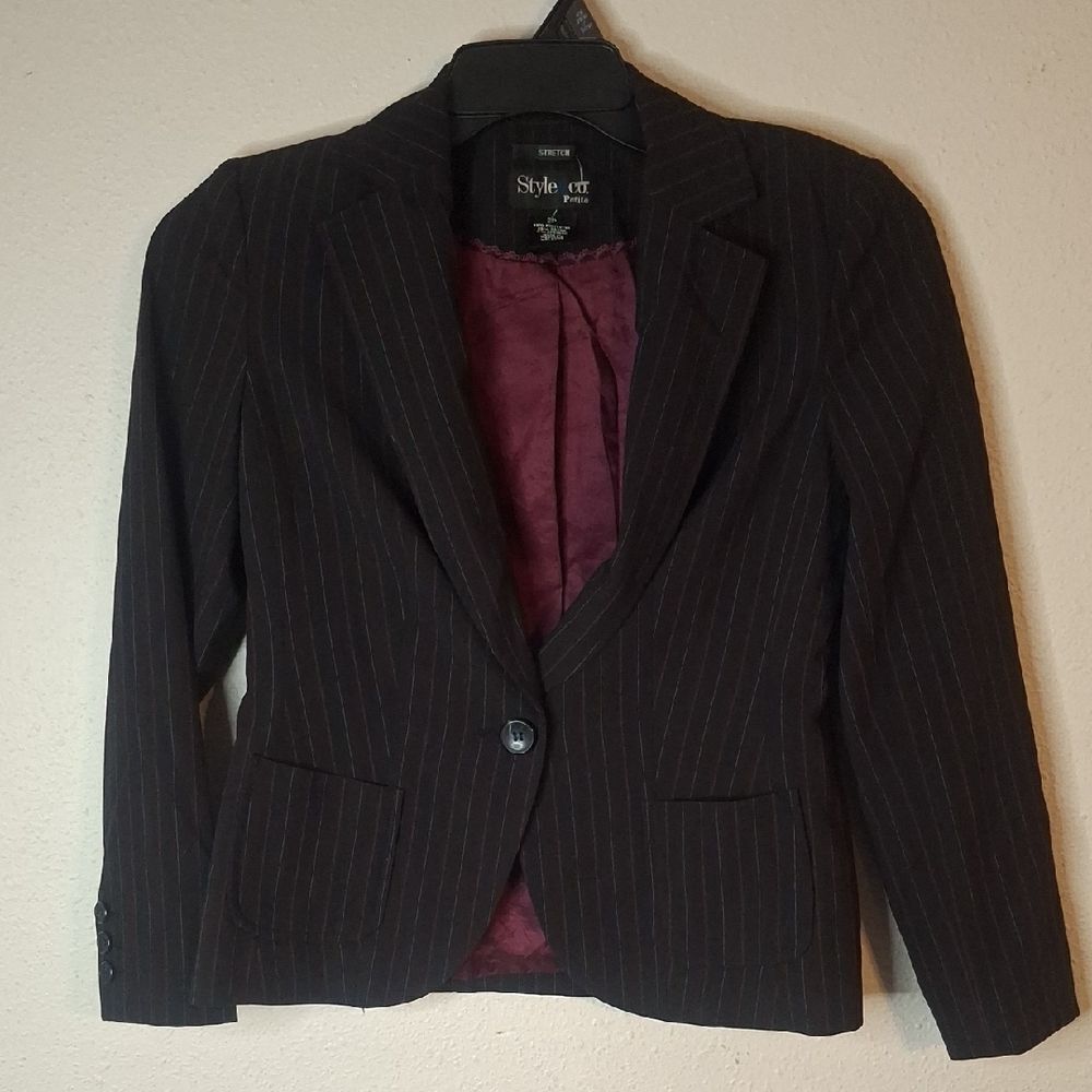 Style & Co. Women's Black Pinstripe Blazer size 2 petite